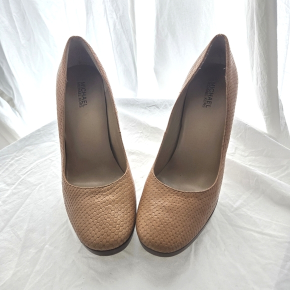 Michael Kors Snakeskin Heels EUC - Picture 5 of 14